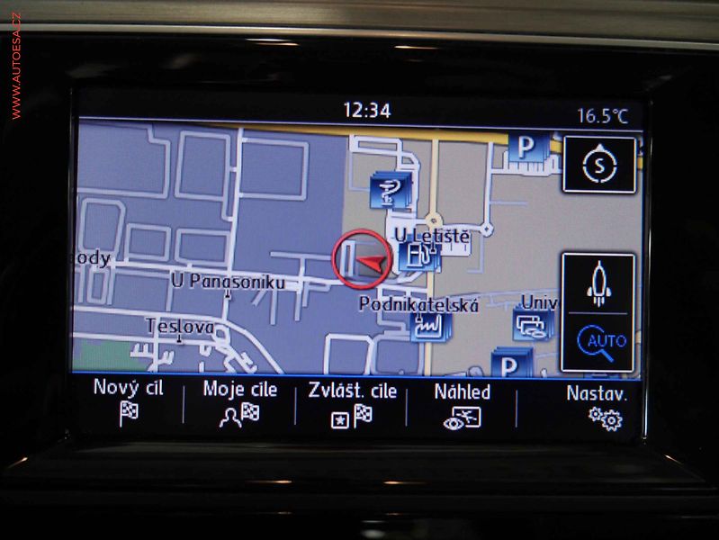 Volkswagen Golf Sportsvan (2015) 1.6. TDI, DSG - fotka 15 z 20