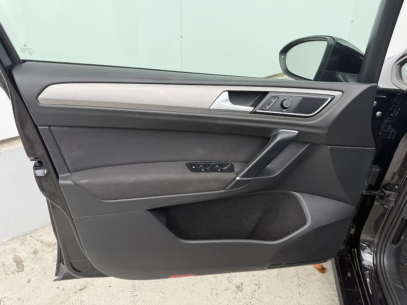 Volkswagen Golf Sportsvan (2015) 1.2 TSI plná ser. historie - fotka 18 z 37