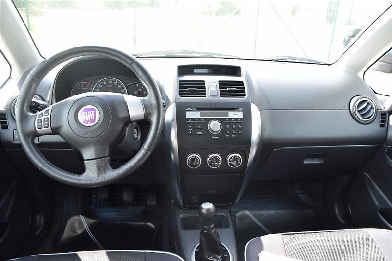 Fiat Sedici 1,6 i 79KW 4X4 NOVÁ STK - fotka 30 z 47
