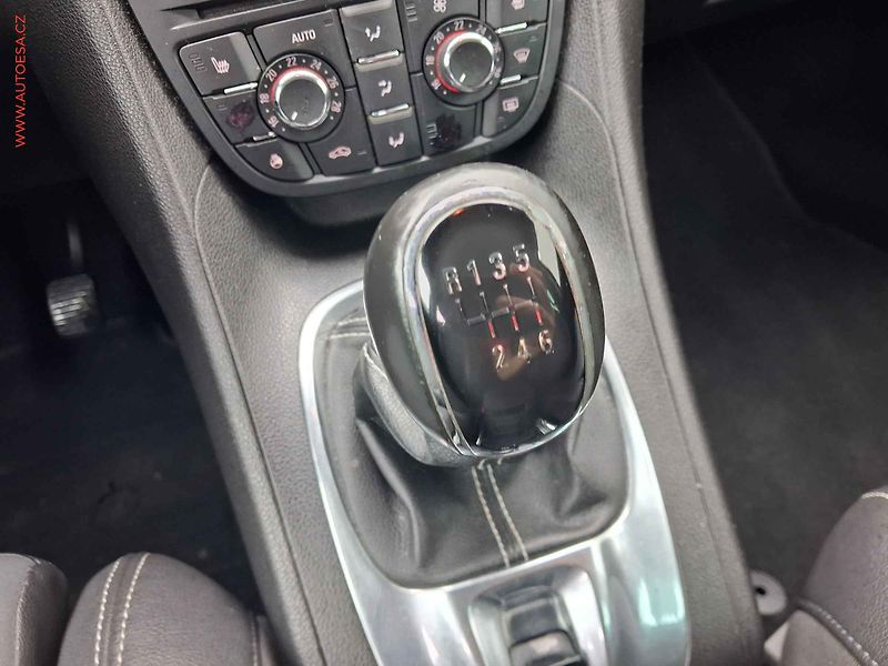 Opel Meriva (2011) 1.4 T, Innovation, navi - fotka 12 z 18
