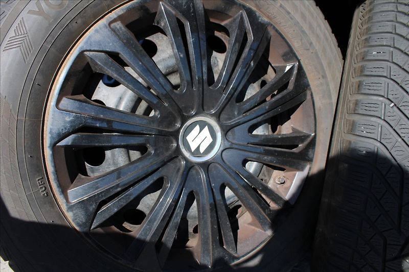 Suzuki Vitara 1,4 BJET  ČR,1.MAJ,ELEGANCE - fotka 27 z 38