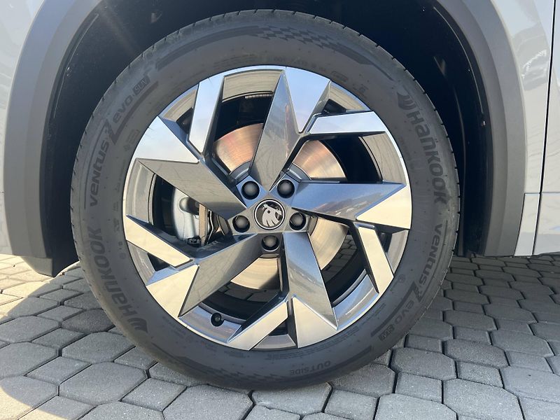 Škoda Kodiaq (2026) Sportline 7DSG 4x4 2,0TDI - fotka 19 z 22