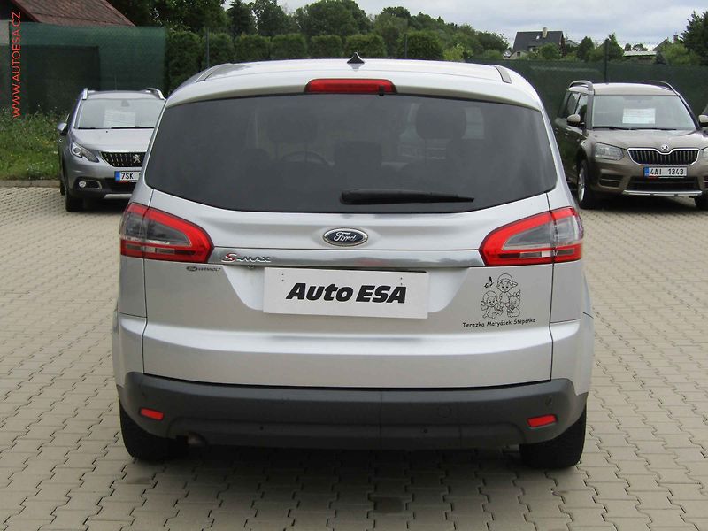 Ford S-MAX (2013) 2.0 TDCi, AC, výhřev sed. - fotka 5 z 19