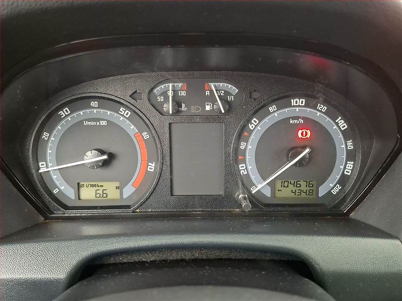 Škoda Fabia (2006) 1.2 12V, po STK, Tažné - fotka 11 z 13