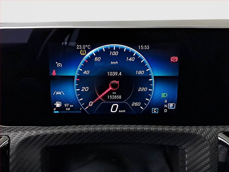 Mercedes-Benz CLA (2019) 180 - fotka 11 z 21