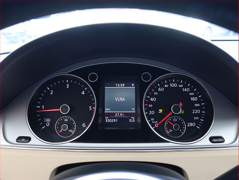 Volkswagen Passat CC (2012) 2.0 TDI, Automat, Xenony - fotka 11 z 19