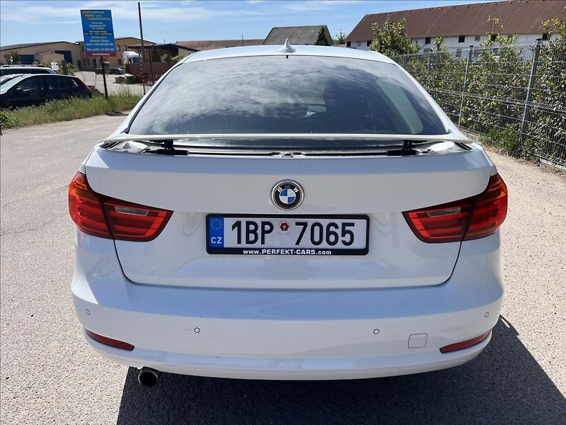 BMW Řada 3 2,0 d GT 135KW MANUÁL 2x KOLA - fotka 7 z 48