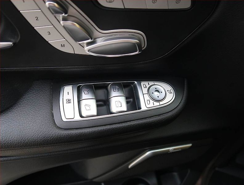 Mercedes-Benz Třídy V (2018) 250 d, ČR, 1Maj - fotka 21 z 29