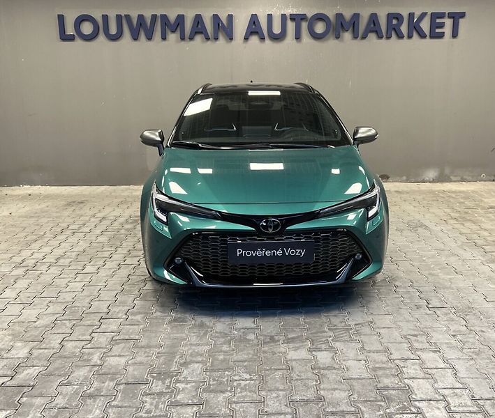 Toyota Corolla 2,0 HYBRID AT GR SPORT JBL - fotka 4 z 18