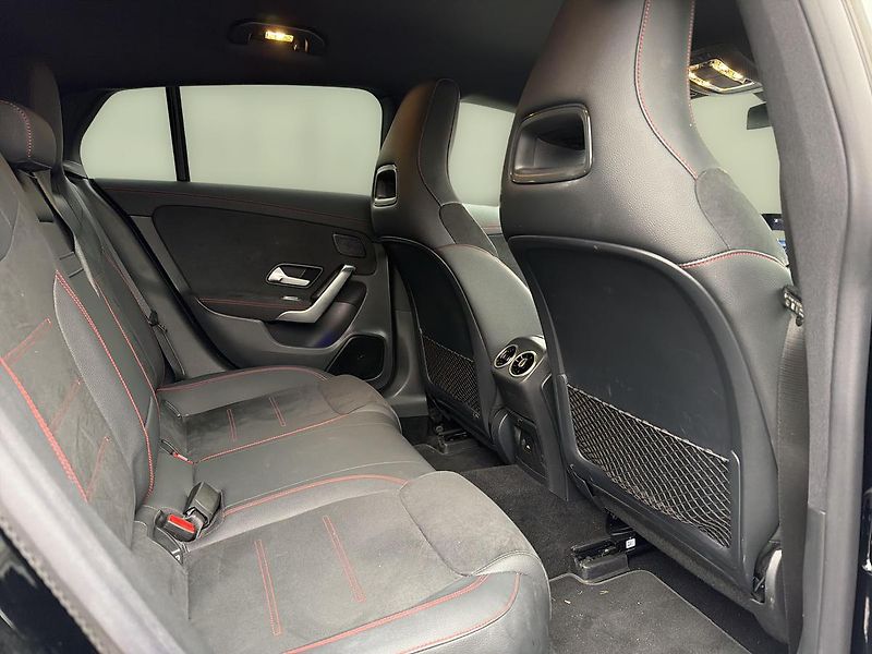 Mercedes-Benz CLA 200d  SB AMG Premium - fotka 14 z 18