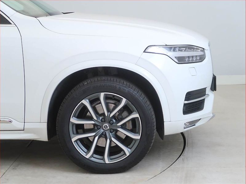 Volvo XC90 (2018) D5 AWD - fotka 12 z 17