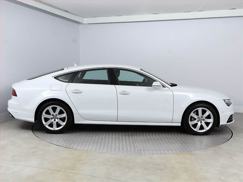Audi A7 (2015) S-Line 3.0 TDI - fotka 6 z 22