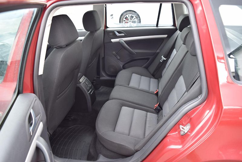 Škoda Octavia (2006) 1.9TDI 77kw ALU PARKTRONIC  - fotka 15 z 49