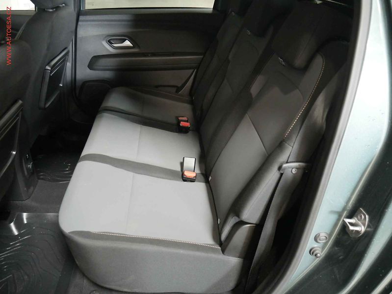Dacia Jogger (2025) 1.0 TCe, 1.maj,ČR, AC, LED - fotka 10 z 21