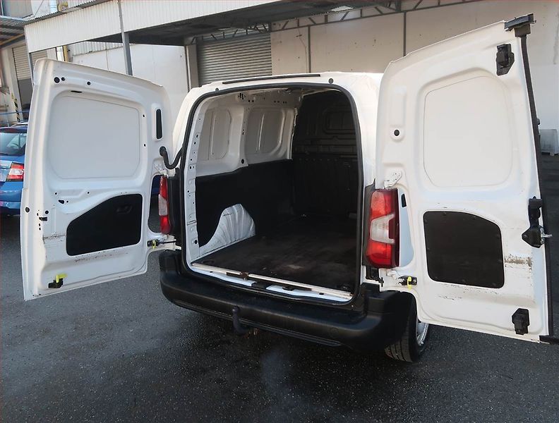 Opel Combo (2019) 1.5 CDTI, ČR, DPH - fotka 14 z 15
