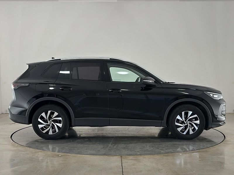 Volkswagen Tiguan People DSG - fotka 16 z 31