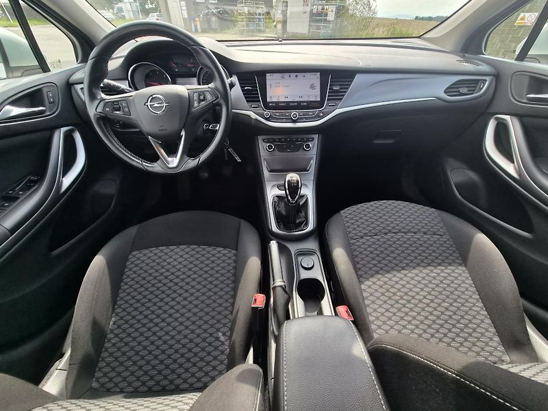 Opel Astra 1,6 CDTI - fotka 5 z 10
