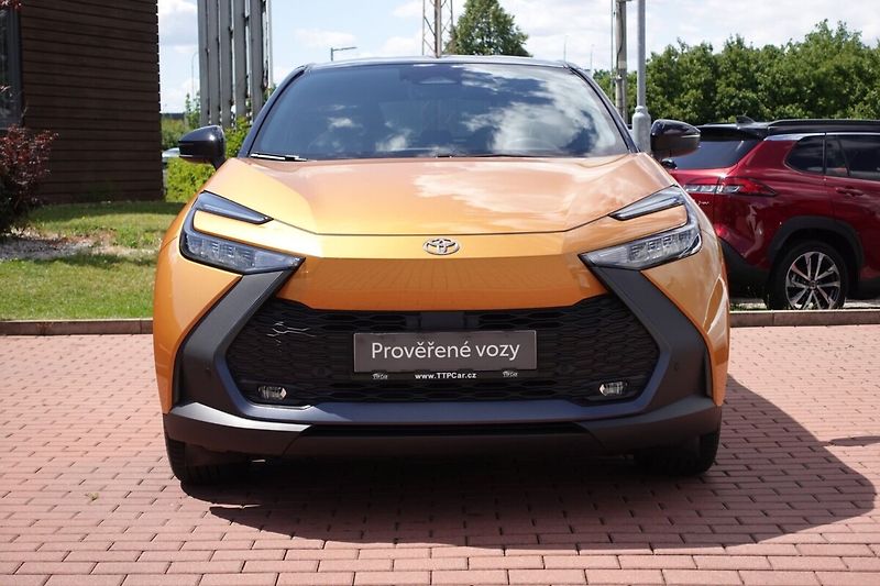 Toyota C-HR 2,0 PHEV Plug-in Style bi-tone - fotka 2 z 33