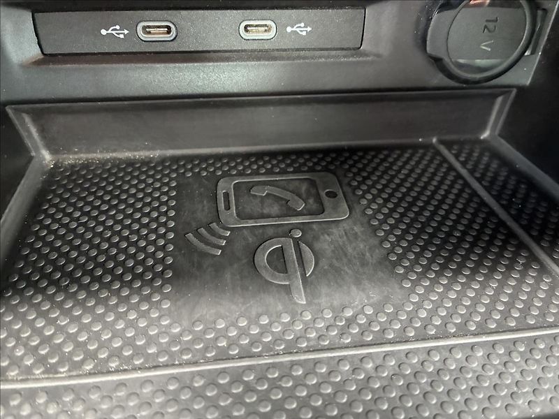 Volkswagen Tiguan 2,0 TAŽNÉ,KAMERA,HEAD-UP - fotka 25 z 31