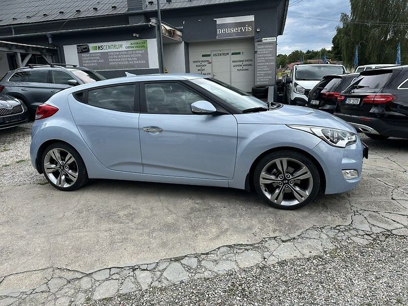 Hyundai Veloster - fotka 2 z 23