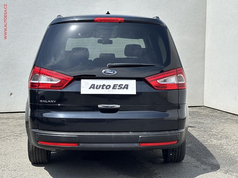 Ford Galaxy (2014) 2.0 TDCi 7míst, Titanium, AT - fotka 5 z 20