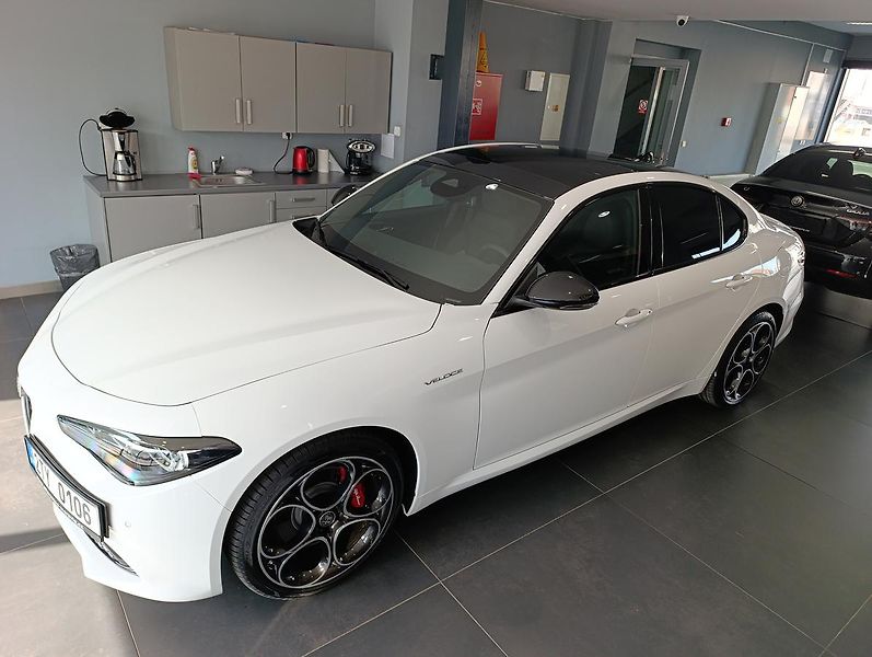 Alfa Romeo Giulia (2026) Veloce 2,2 JTDm 210k Q4 - fotka 5 z 20