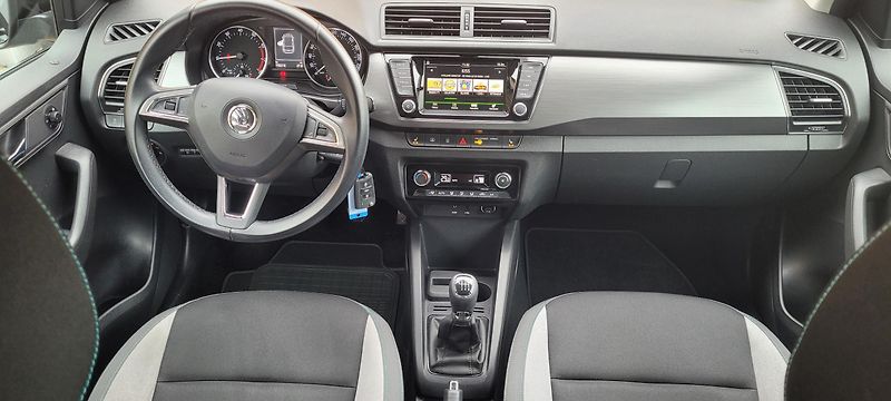 Škoda Fabia (2016) 3 1,2 TSi 81kW benzín „JoY“ - fotka 17 z 40