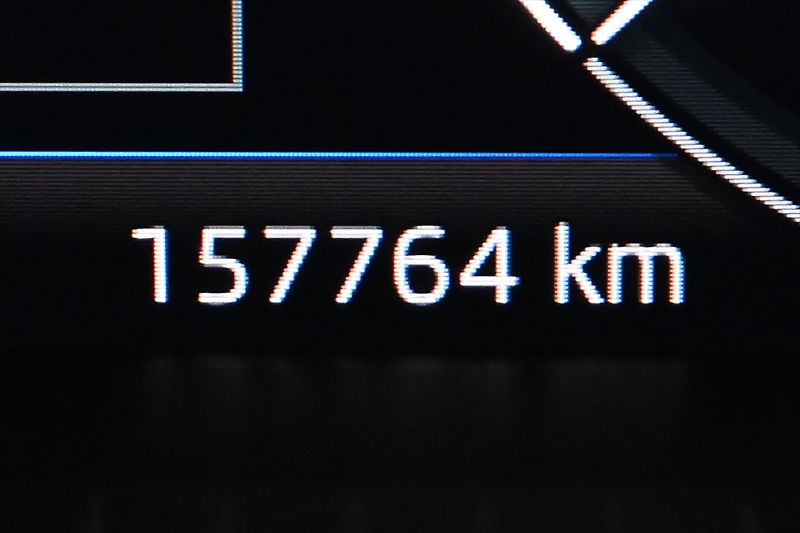 Škoda Superb 2,0 TDI 110 kW DSG STYLE Záruk - fotka 17 z 33