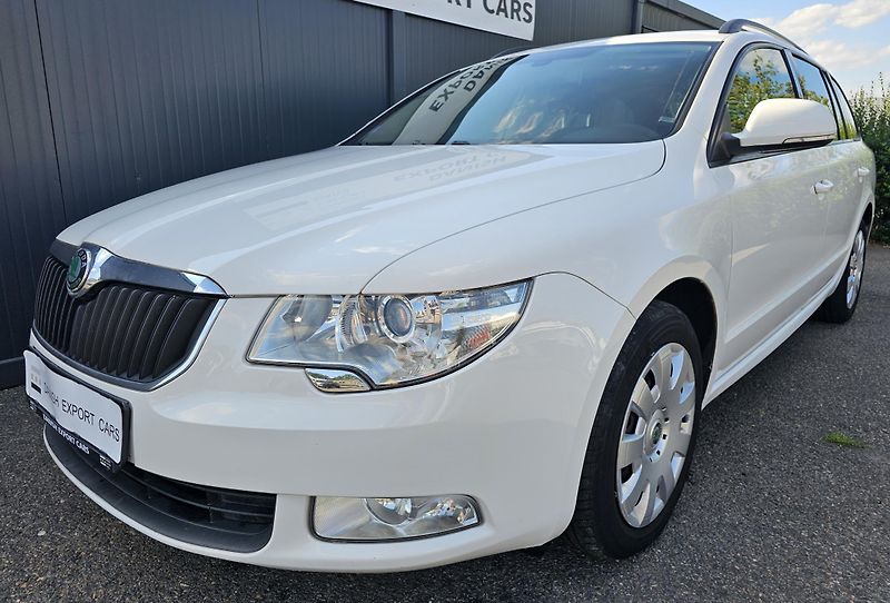 Škoda Superb 1.4 TSI 92 kW,TAŽNÉ,SERVISKA - fotka 3 z 50