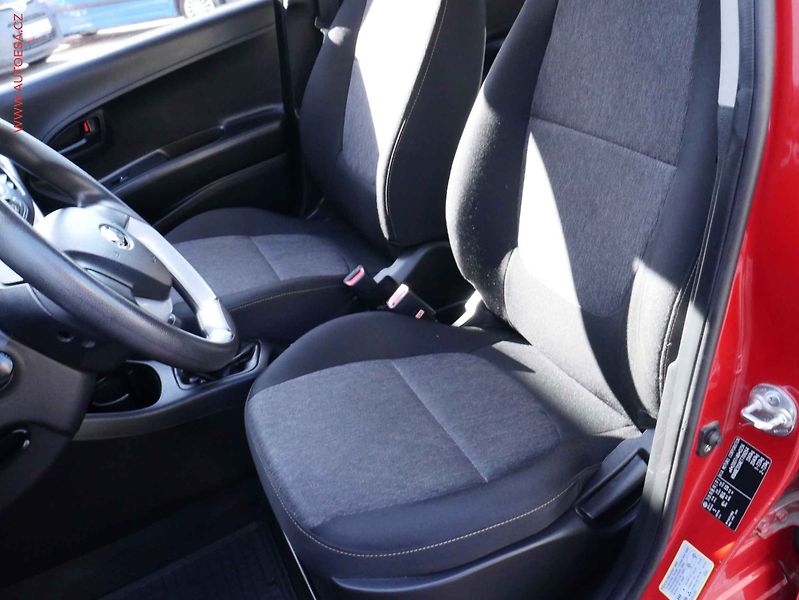 Kia Picanto (2014) 1.0 CVVT, 1.maj,ČR, AC, STK6 - fotka 9 z 14