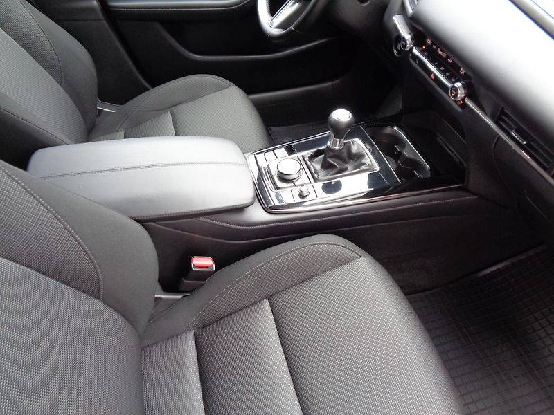 Mazda CX-30 2,5 140 PS,Center-line,Z.PNEU! - fotka 33 z 34