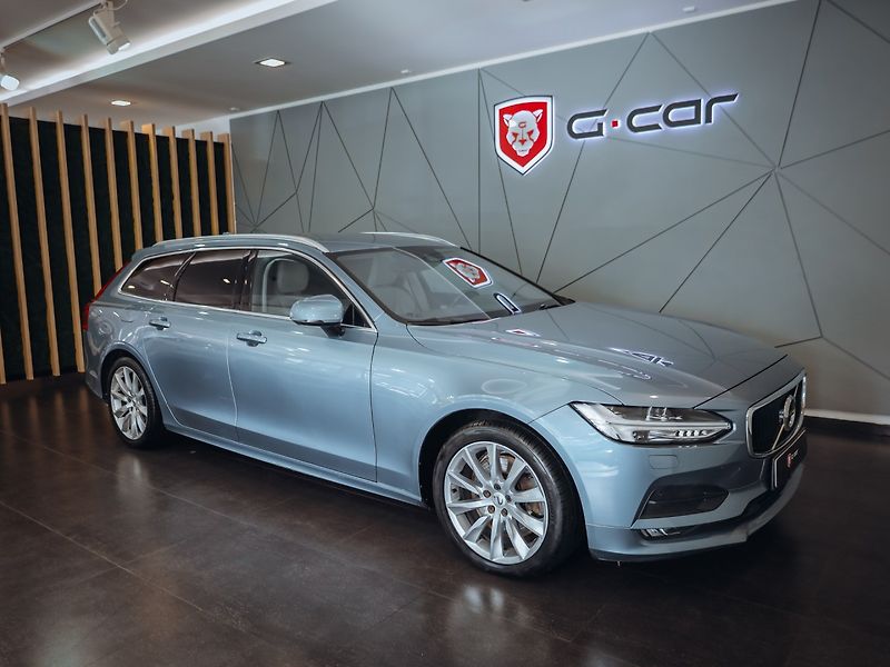 Volvo V90 D5 Momentum 173 kW AWD - fotka 3 z 30