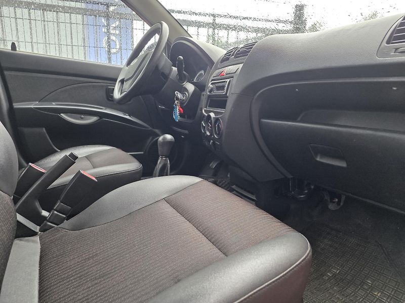 Kia Picanto 1.0-KLIMA-ISOFIX-CENTRÁL - fotka 10 z 12