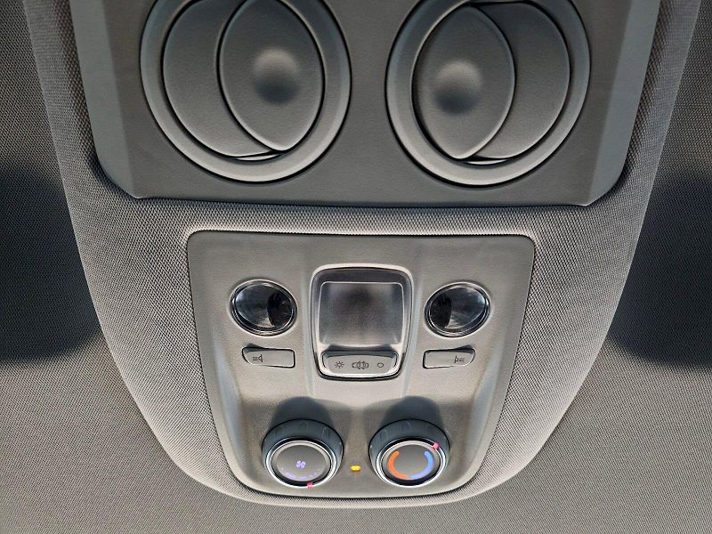 Toyota ProAce Verso (2024) 2.0D 106kW L2 COMBI 8MÍST - fotka 25 z 26