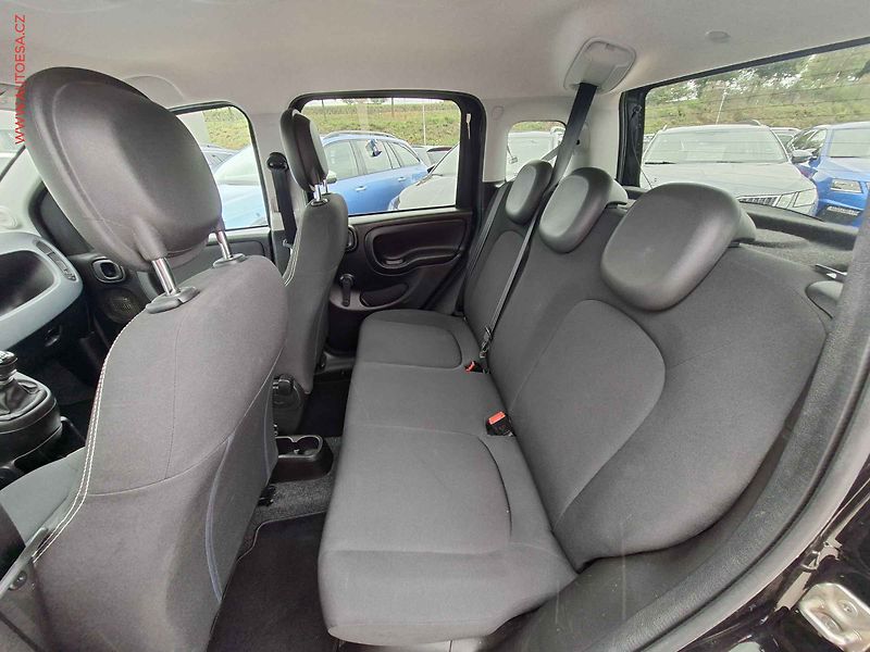 Fiat Panda (2024) 1.0i, AC, park.asist - fotka 9 z 16