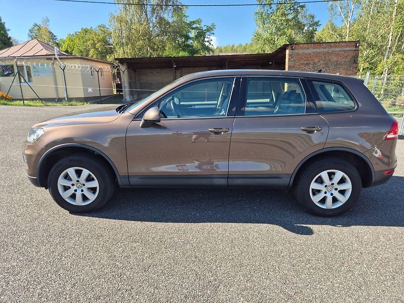 Volkswagen Touareg 3.0TDi 150kW 4x4 tažné - fotka 4 z 32