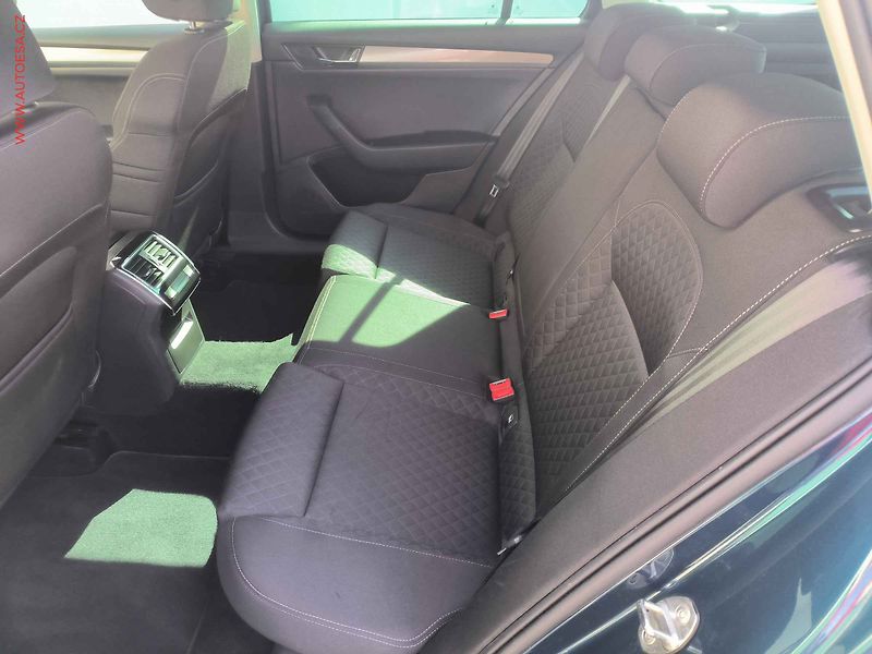 Škoda Superb (2016) 1.8 TSi, Style, DSG, TZ, - fotka 10 z 24