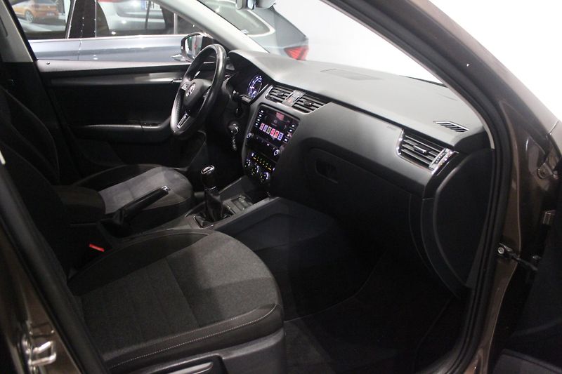 Škoda Octavia (2019) 1.5 TSI 110kW Style LED 2019 - fotka 10 z 19