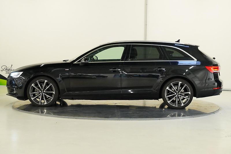 Audi A4 - fotka 3 z 30