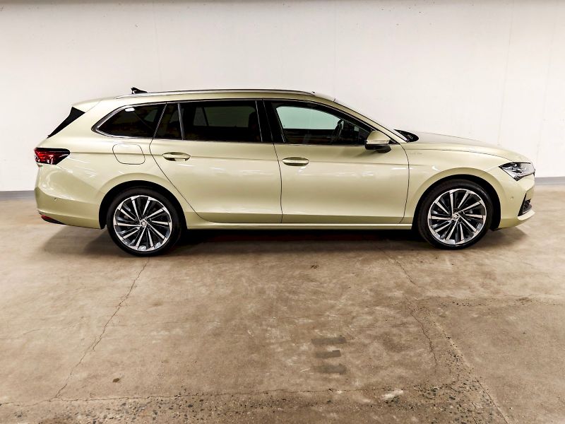 Škoda Superb (2024) Combi 2.0 TDI 110 kW DSG L&K - fotka 30 z 36