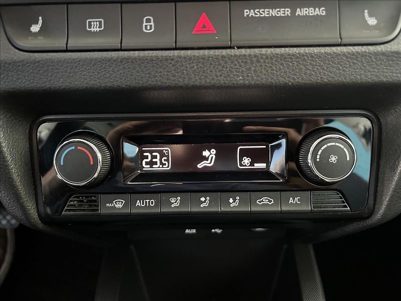 Škoda Fabia 1,2   TSI,AMBITION,1.MAJITEL - fotka 19 z 25