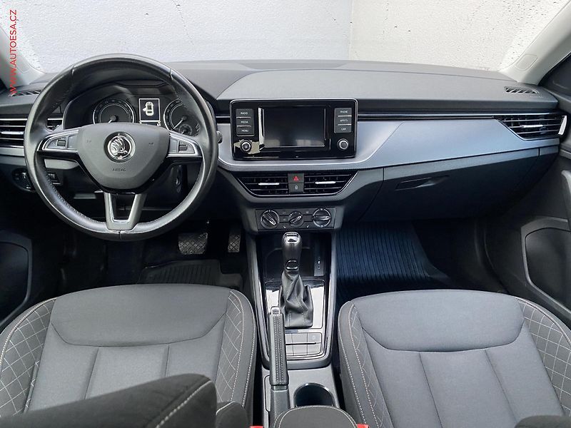 Škoda Scala (2020) 1.6 TDi, Ambition, DSG, LED - fotka 8 z 18
