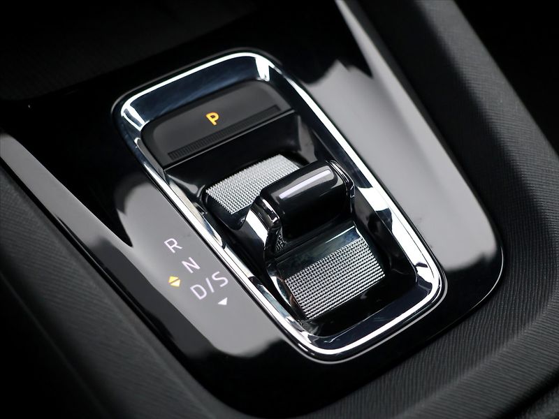 Škoda Octavia RS 2,0 TDI  147kW DSG 1.Maj. D - fotka 36 z 45