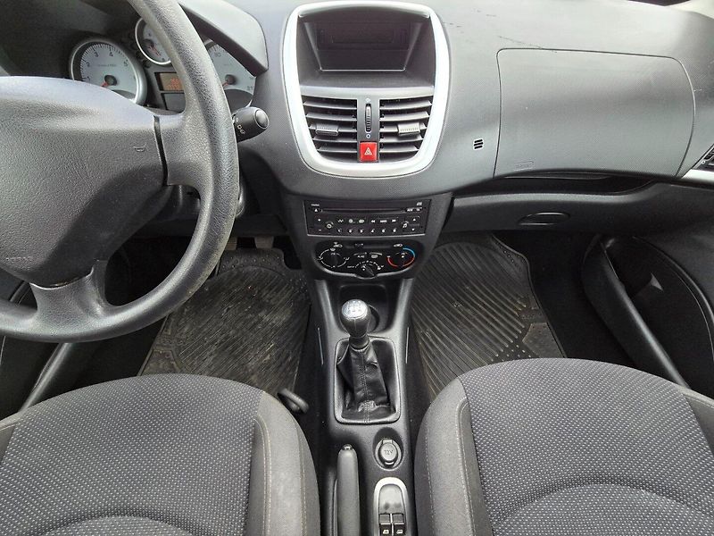 Peugeot 206 (2009) 206 1.1 44kw,klima,2 s - fotka 15 z 23