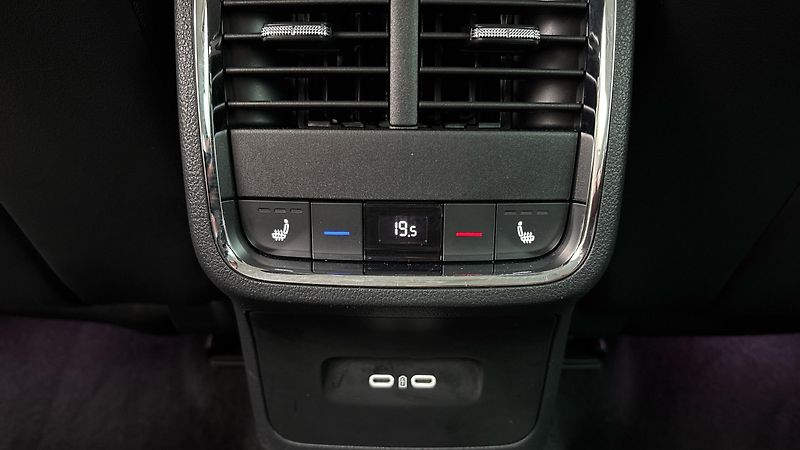 Škoda Octavia 1.5 TSI Style Combi - fotka 20 z 26