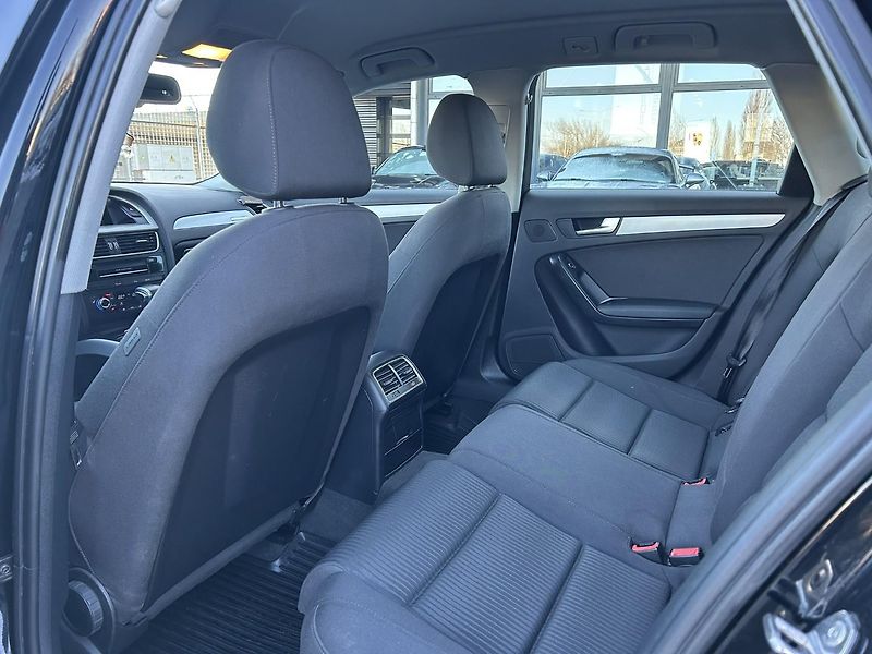 Audi A4 2.0 TDI clean diesel quattro - fotka 15 z 23