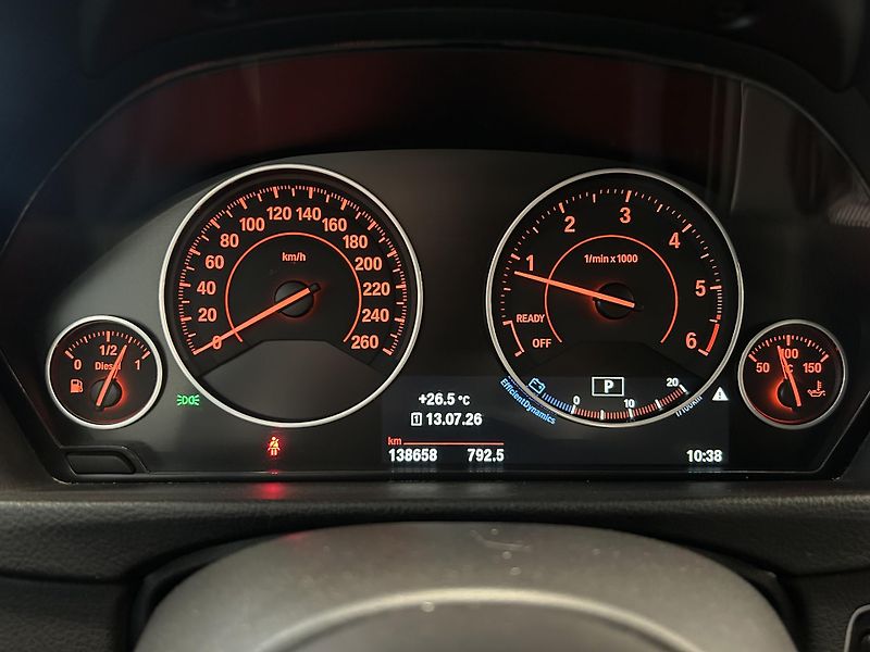 BMW Řada 3 (2017) 320d xDrive M SPORT HUD LED - fotka 19 z 29