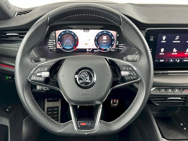Škoda Octavia (2023) Combi 2.0 TSI 180 kW RS - fotka 9 z 40