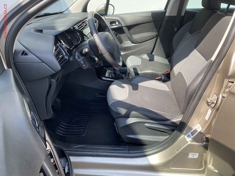 Citroën C3 (2011) 1.4i, ČR, AC, park. čidla, - fotka 9 z 17