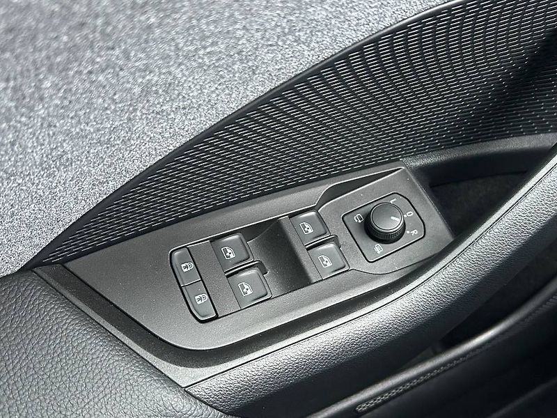 Škoda Octavia Top Selection 6MP  1,5TSI - fotka 21 z 25